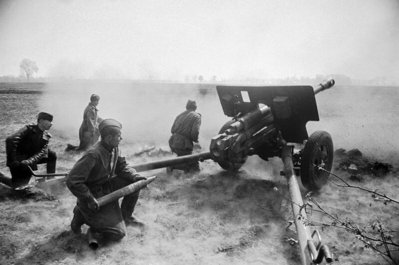 Сколько платили красноармейцам за каждый подбитый немецкий танк?