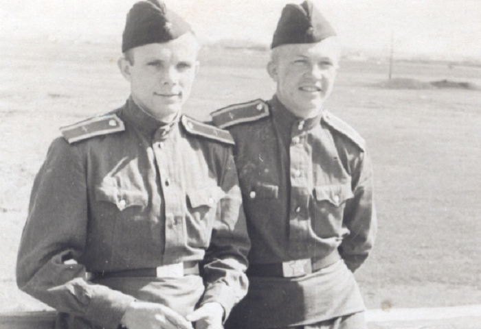 Юрий Гагарин в летном училище