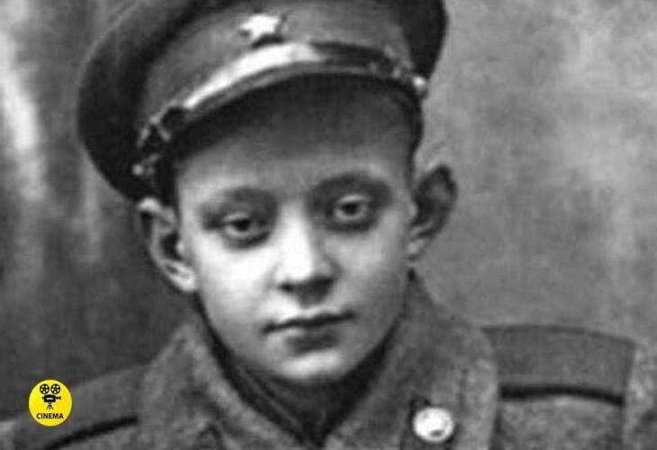 Лев Перфилов в Суворовском училище.