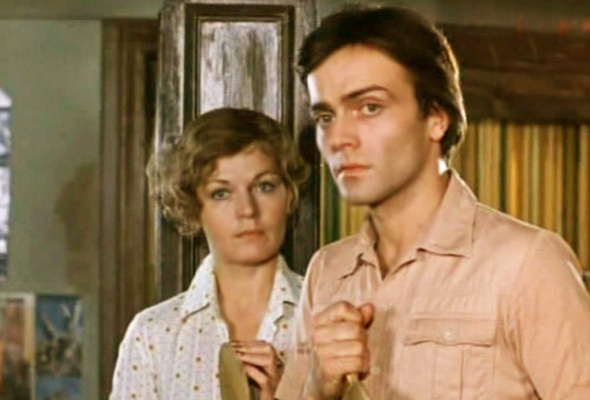  Андрей Харитонов и Людмила Чурсина в фильме "На Гранатовых островах" (1981)