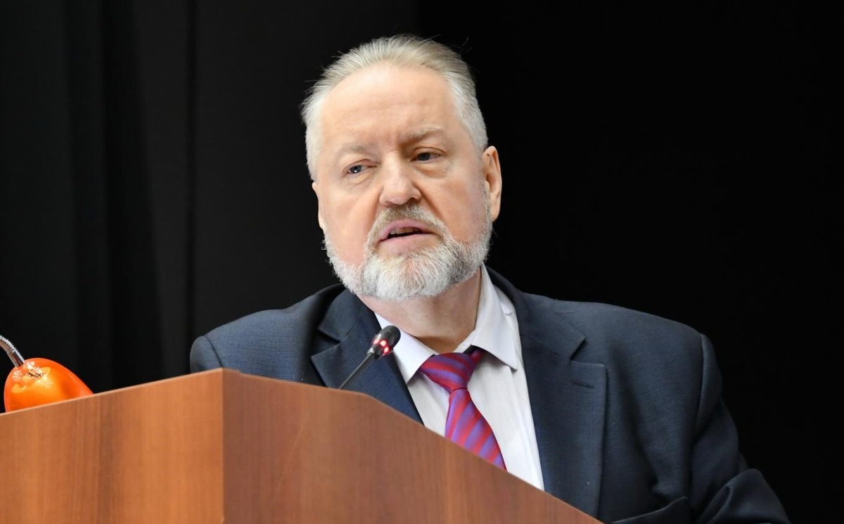 Депутат госдумы от КПРФ Сергей Обухов.