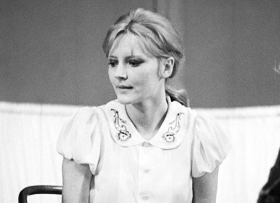 Марианна в юности