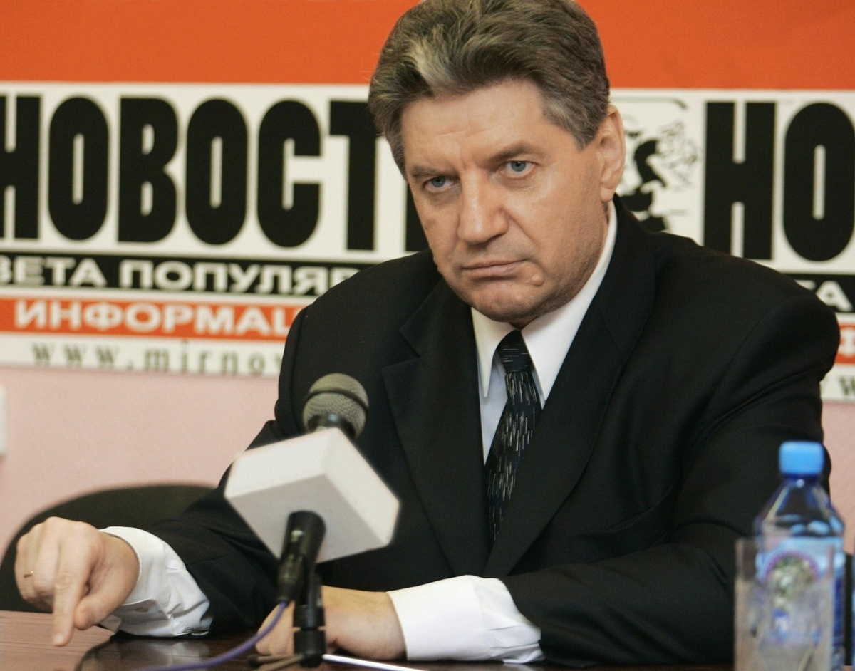 Виктор Алкснис