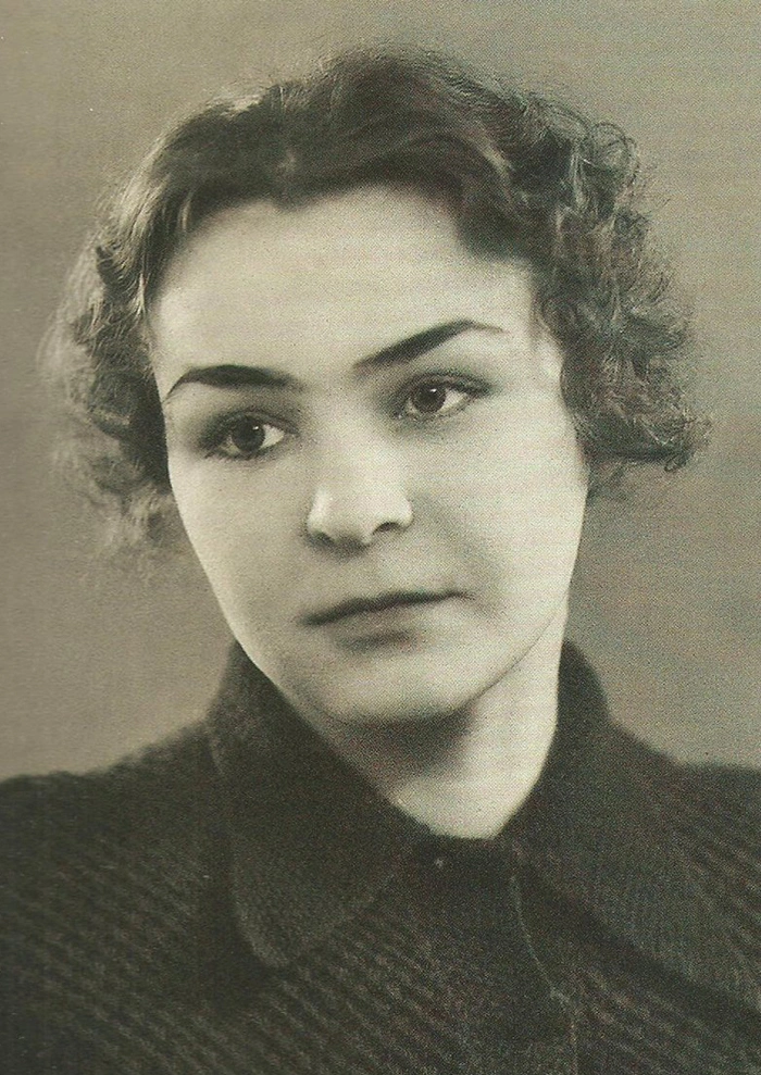 Нина Ургант