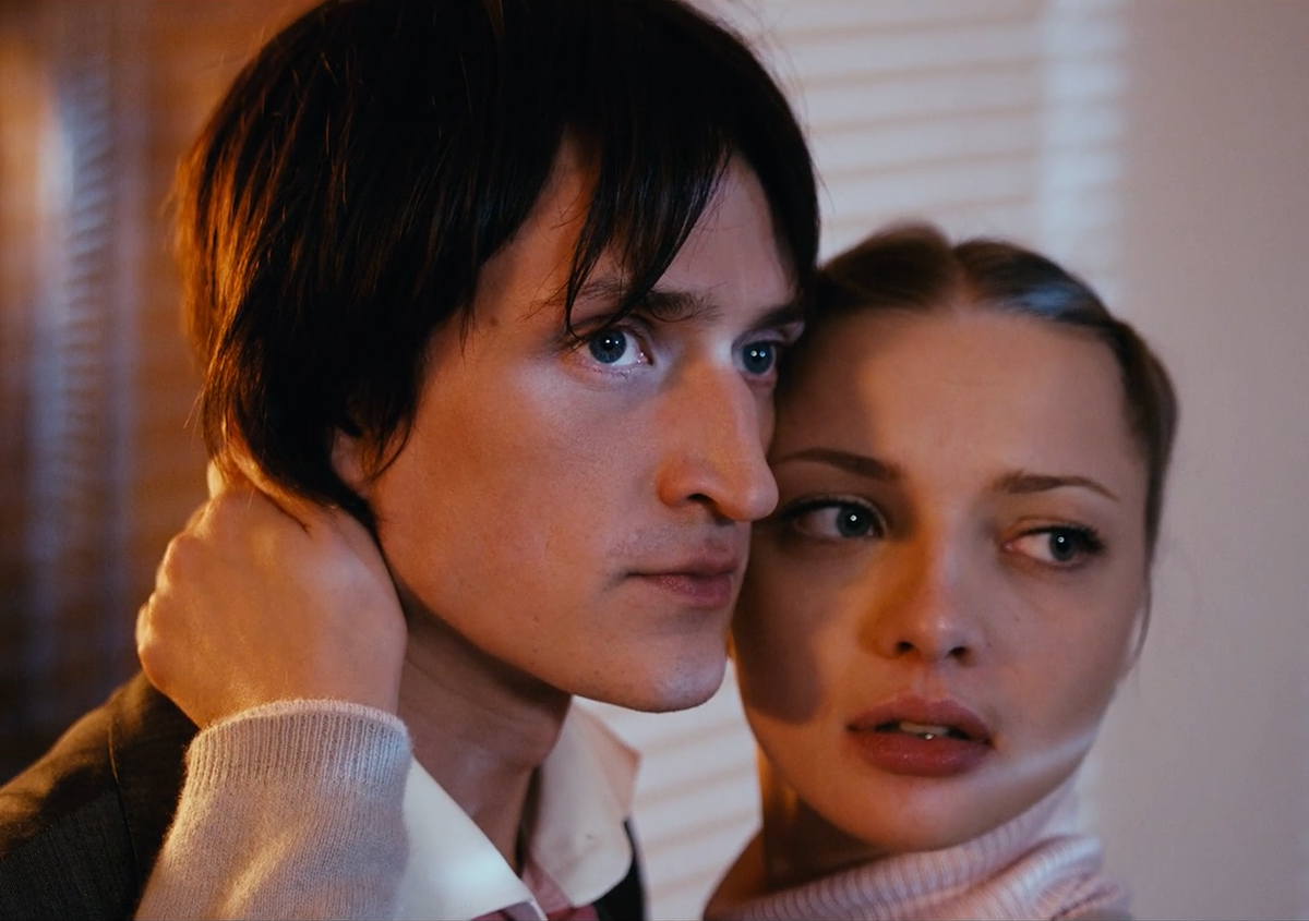 Юрий Чурсин и Екатерина Вилкова кадр из фильма «Суперменеджер или Мотыга судьбы»