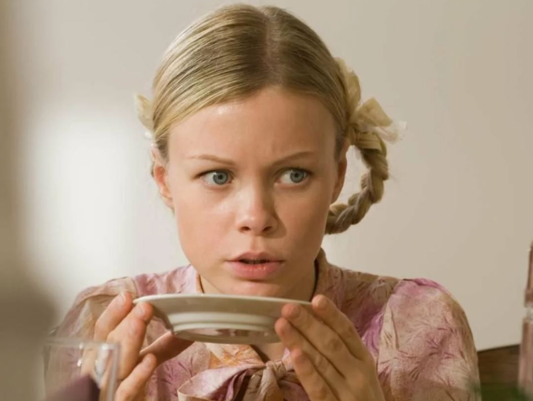 Евгения Осипова в фильме "Доярка из Хацапетовки"