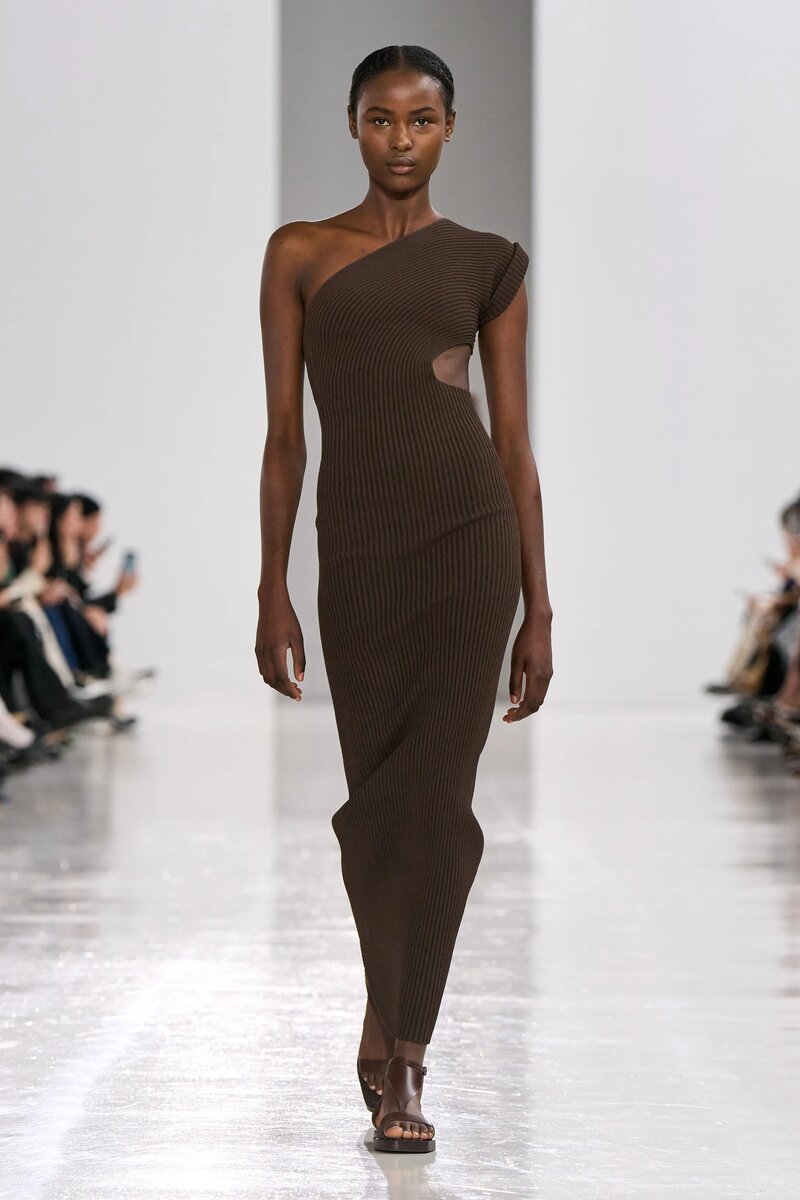 Max Mara Spring 2025